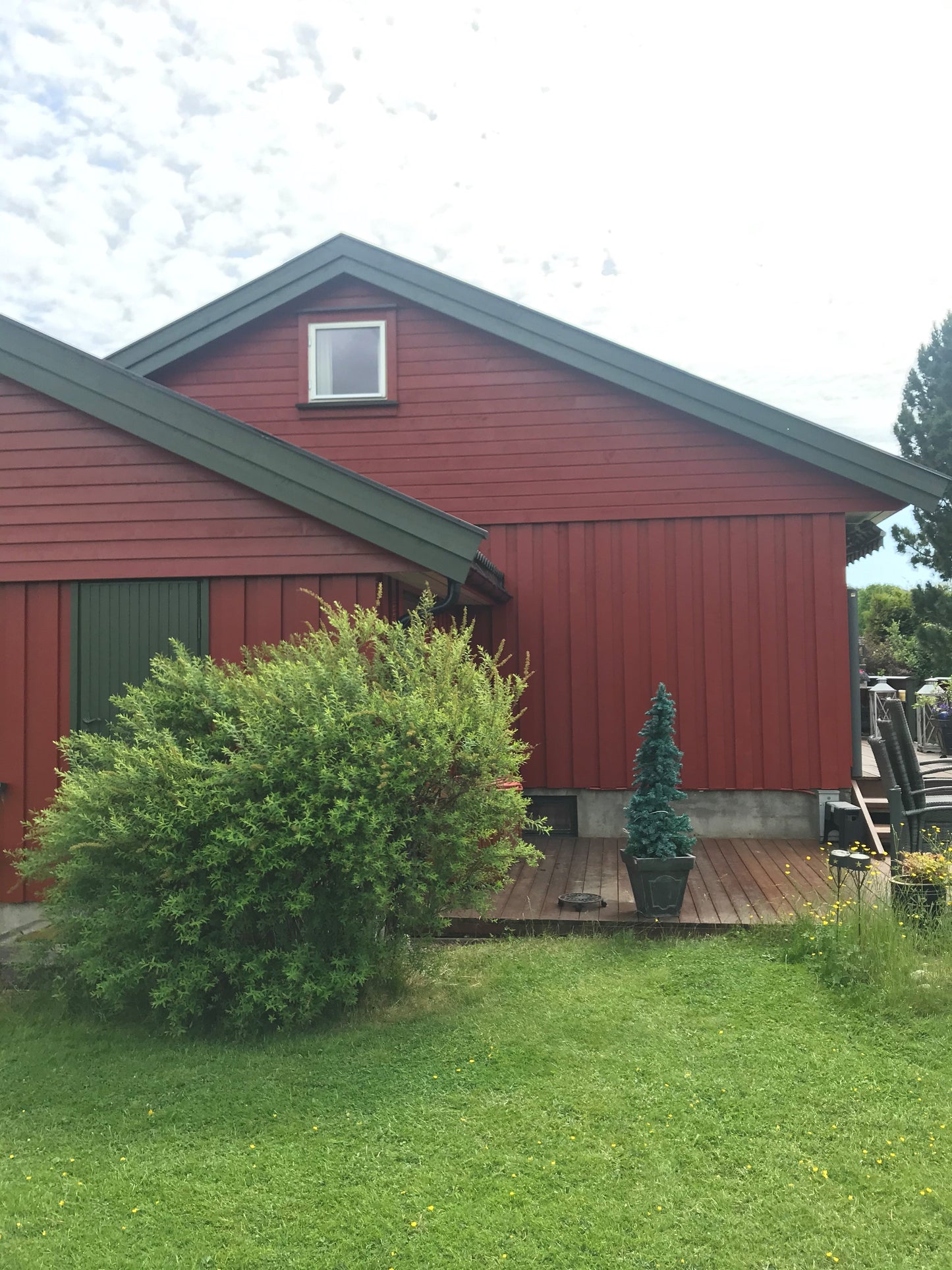 Vask og bytte av utvendig panel og Maling